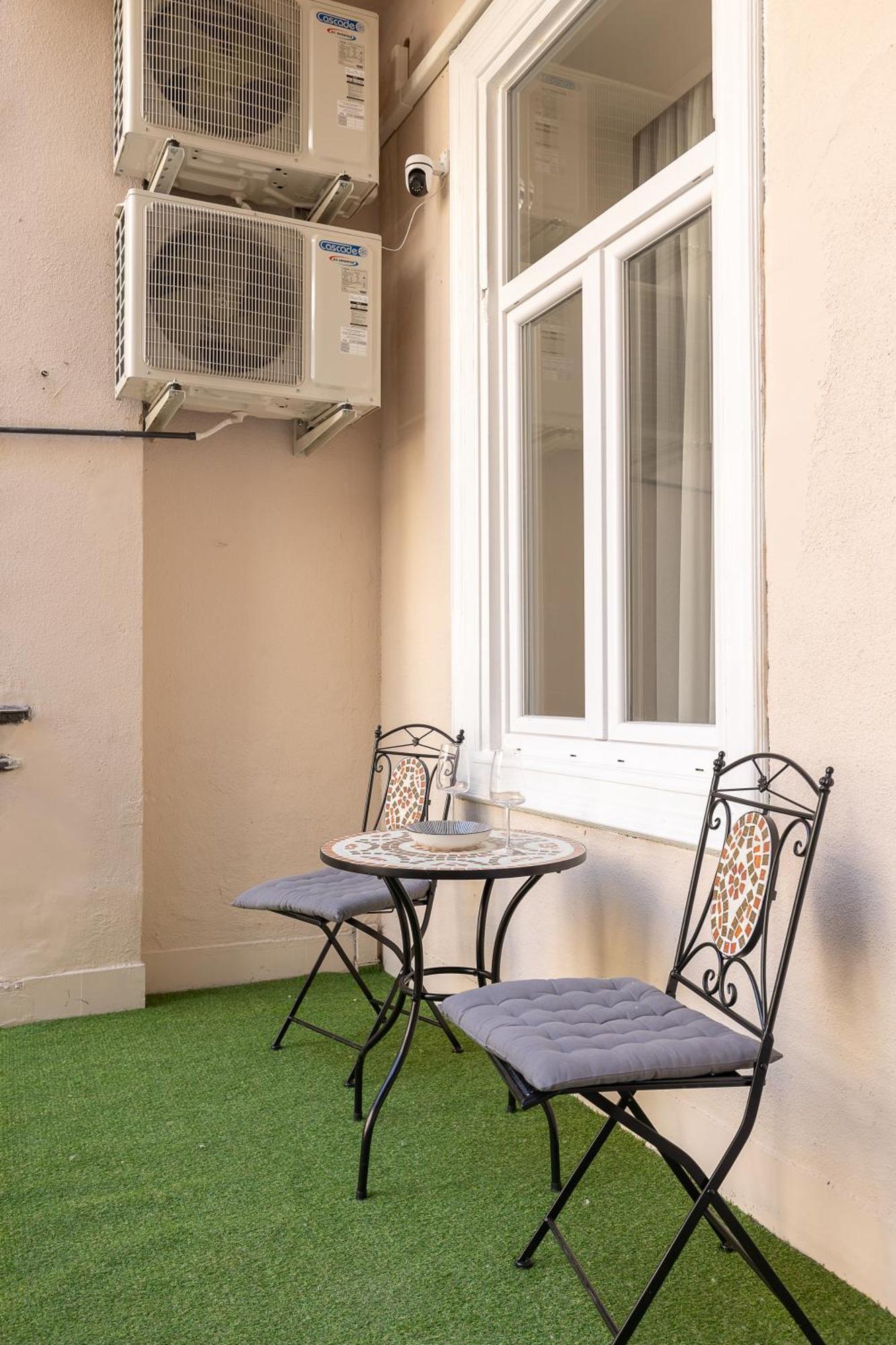 Kobi Luxury Apartment 2 บูดาเปสต์ ภายนอก รูปภาพ